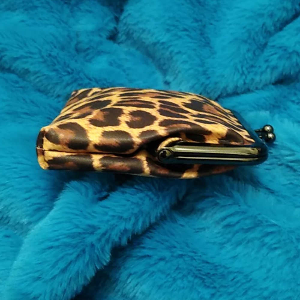 Leopard Coinpurse - Picture 5 of 8